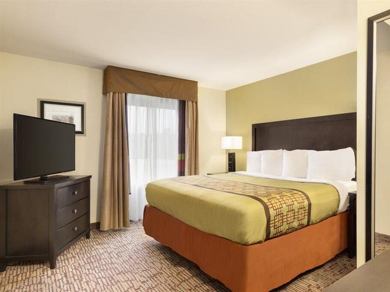 Baymont By Wyndham Augusta West Hotel Exterior photo