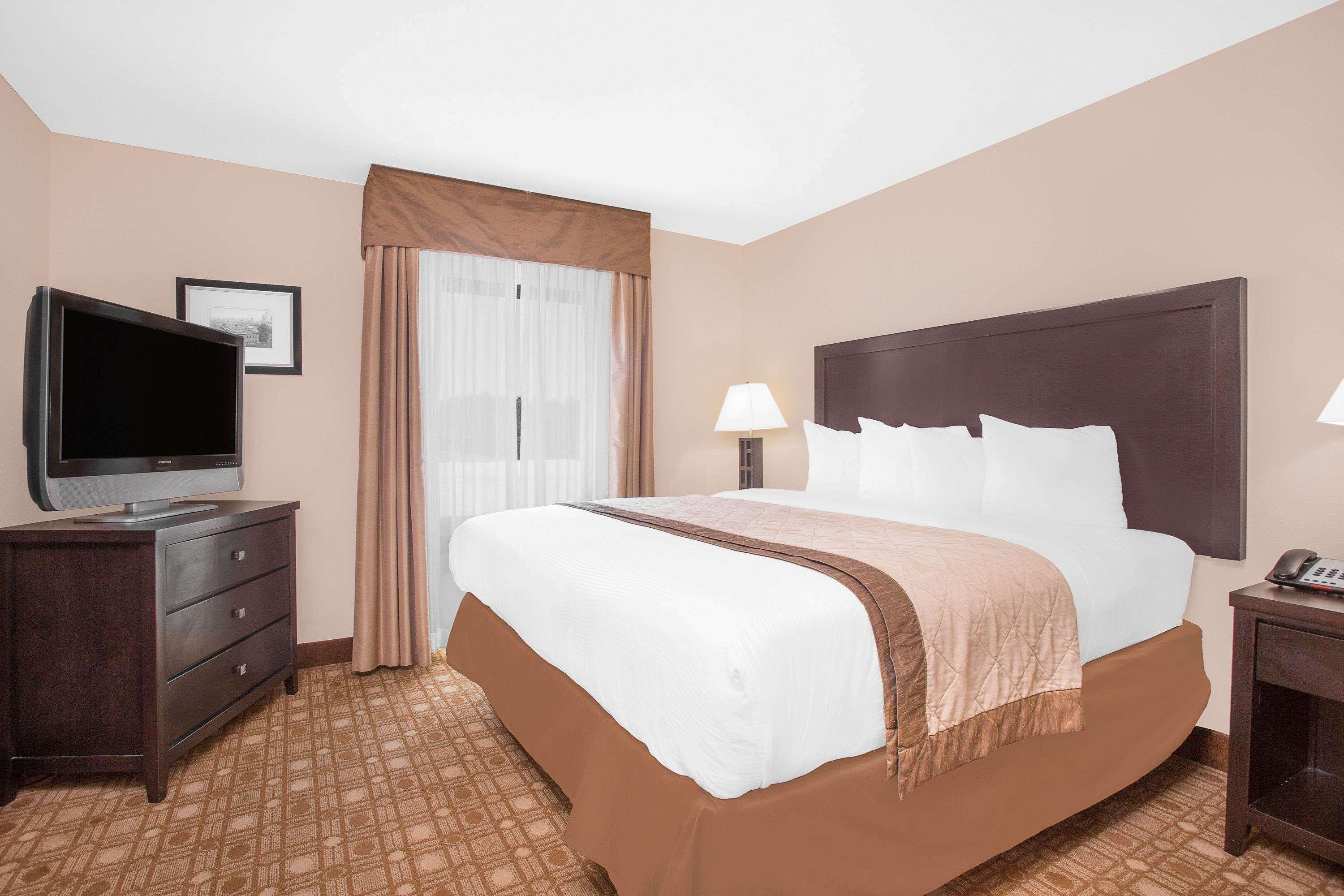 Baymont By Wyndham Augusta West Hotel Exterior photo
