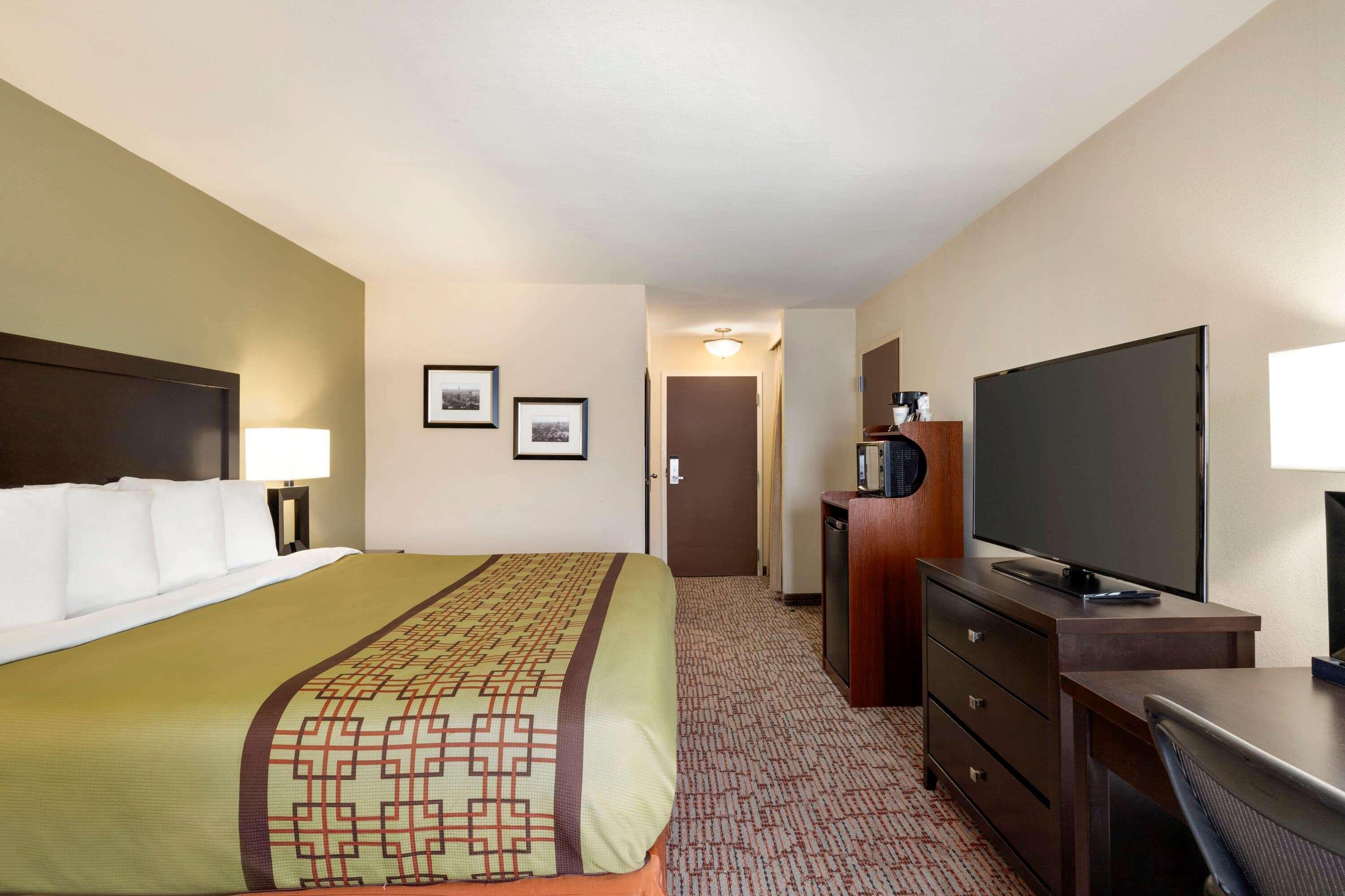 Baymont By Wyndham Augusta West Hotel Exterior photo