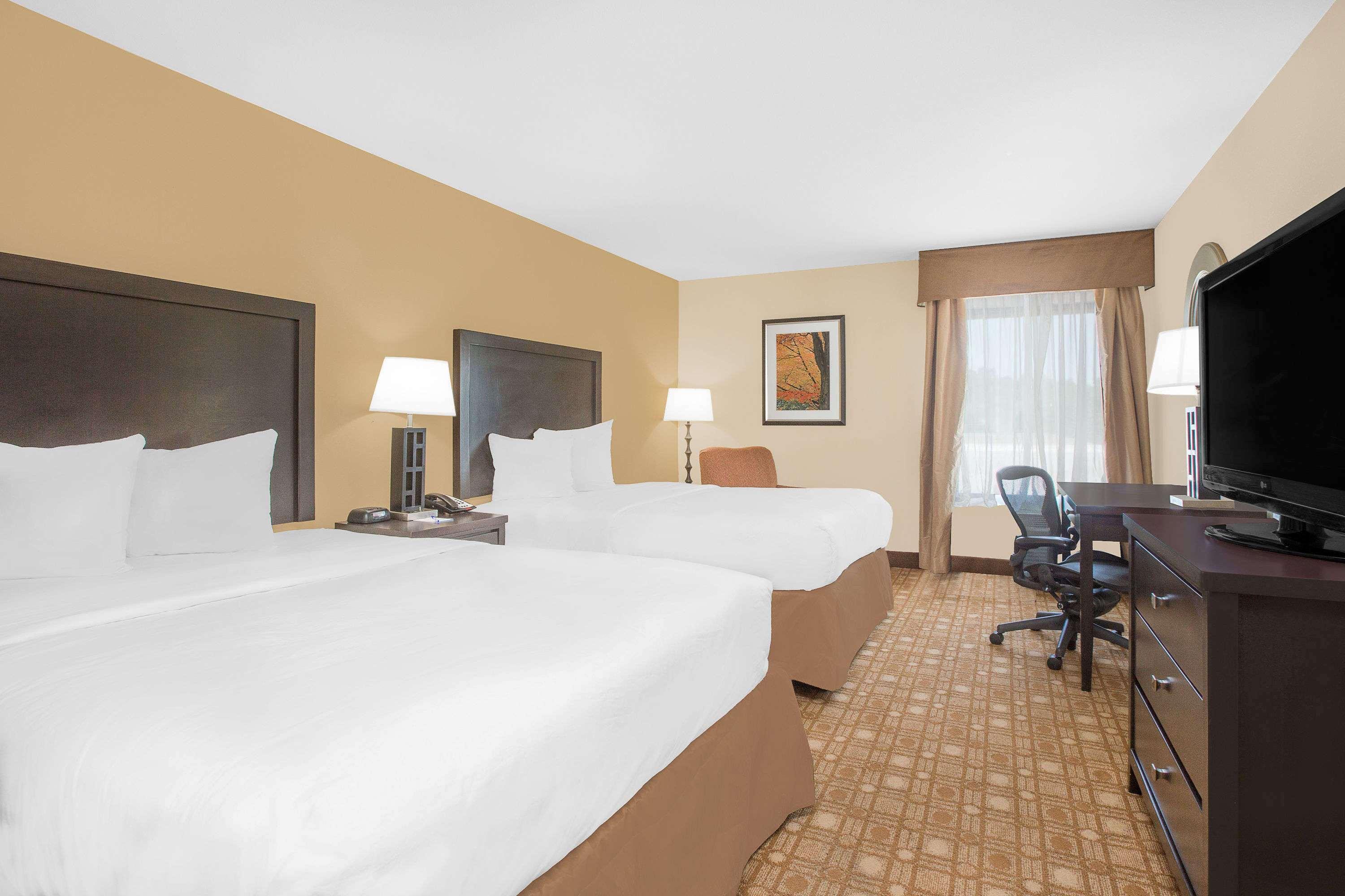 Baymont By Wyndham Augusta West Hotel Exterior photo