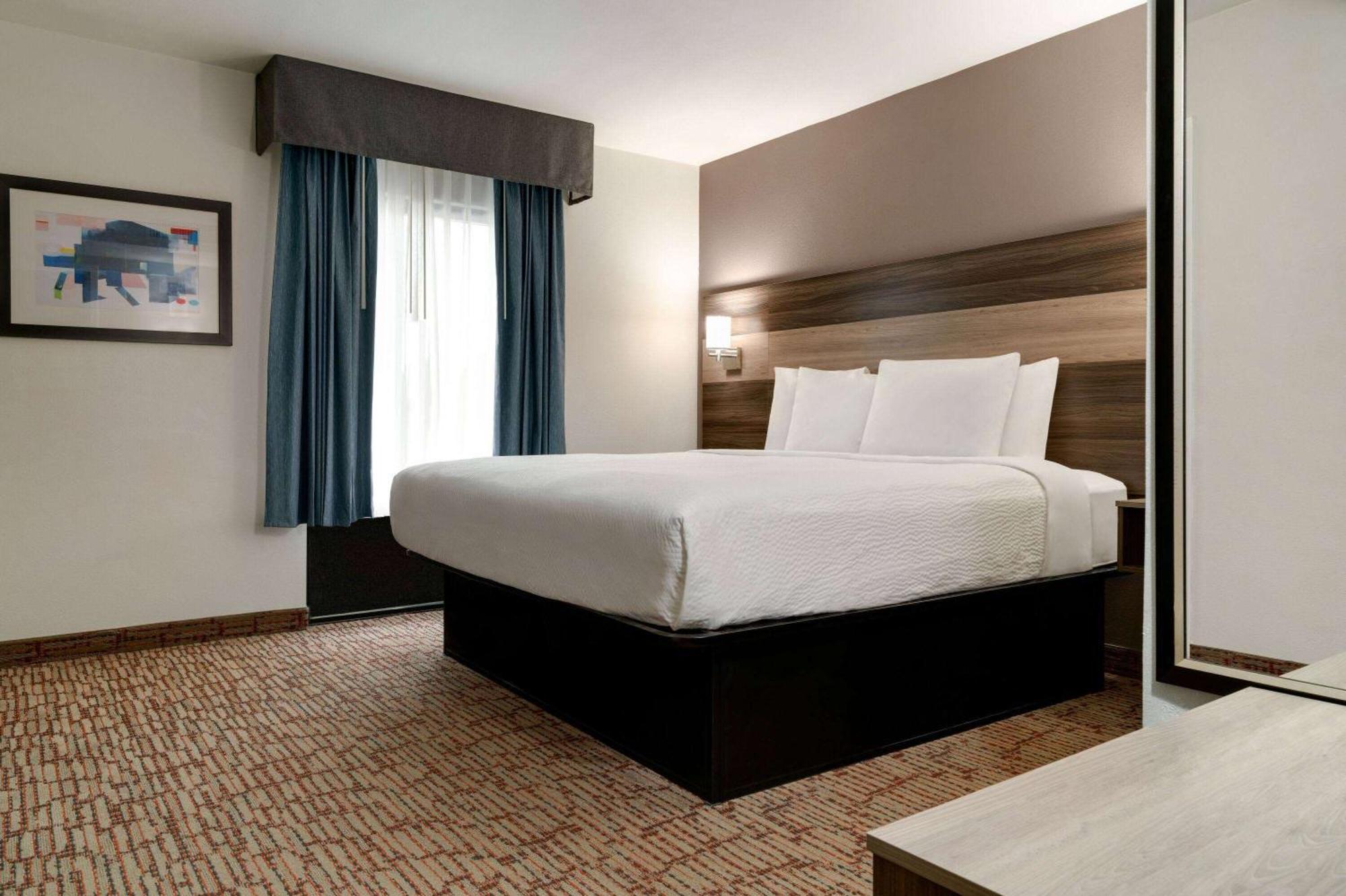 Baymont By Wyndham Augusta West Hotel Exterior photo